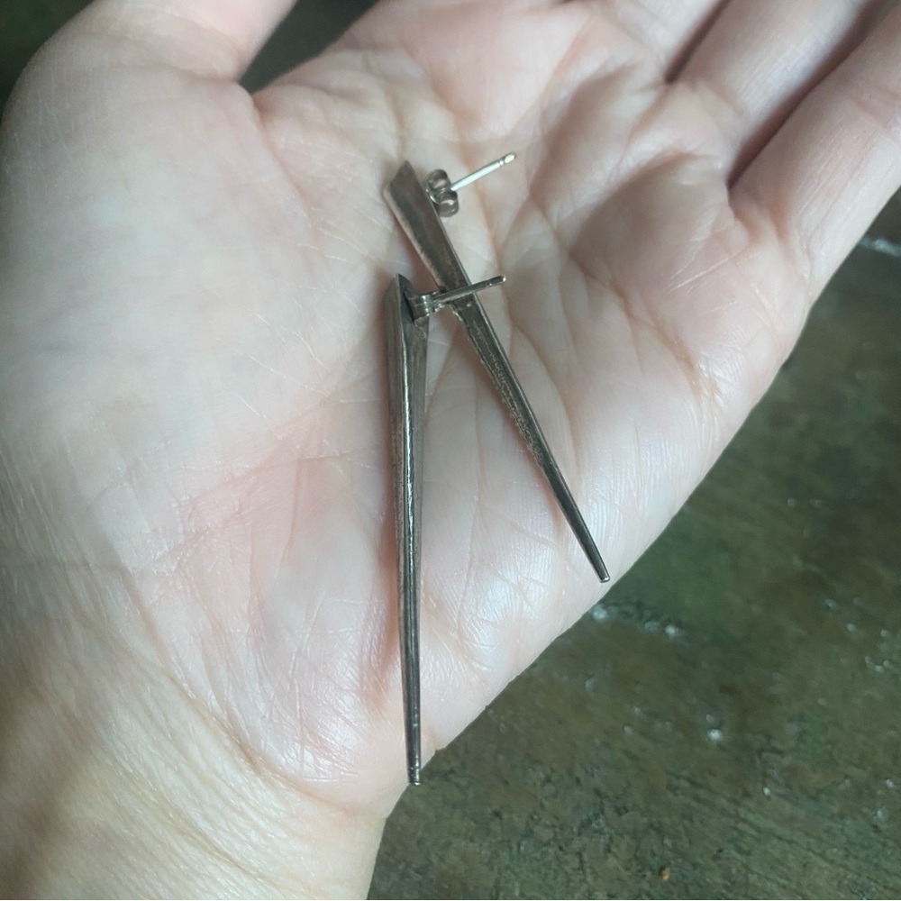 K/LLER COLLECTION STERLING SILVER TELSON SPIKE STUDS - Picture 4 of 4